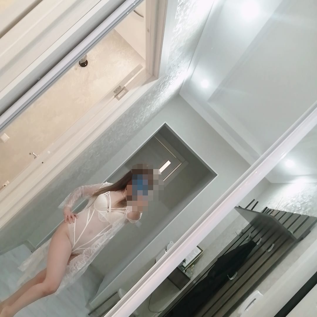 ZARINA, 27 catalog.years_old — Выезд из Павлодар