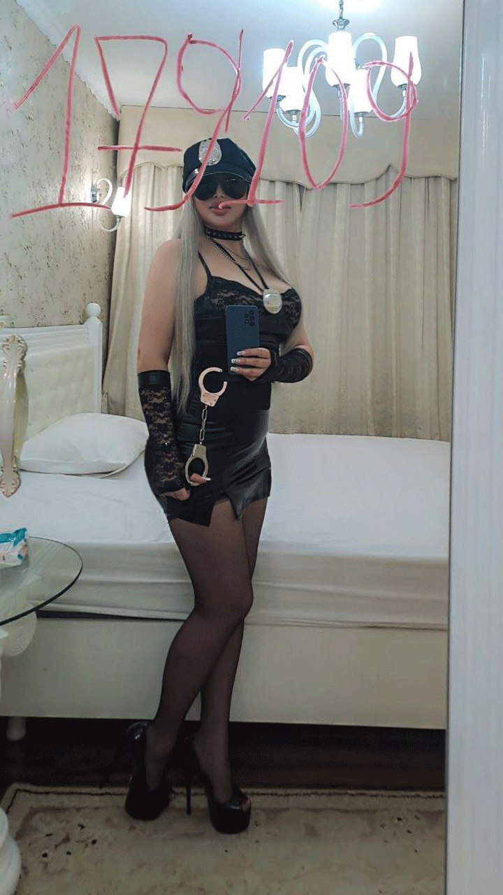 Mistress Dominatrix Whatsapp est privat tg — photo