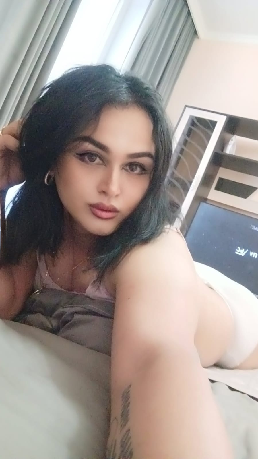 KAMILA — photo