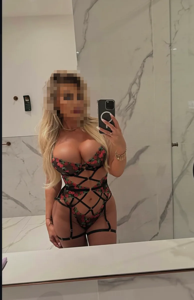Блондинка, 29 catalog.years_old — Выезд из Алматы