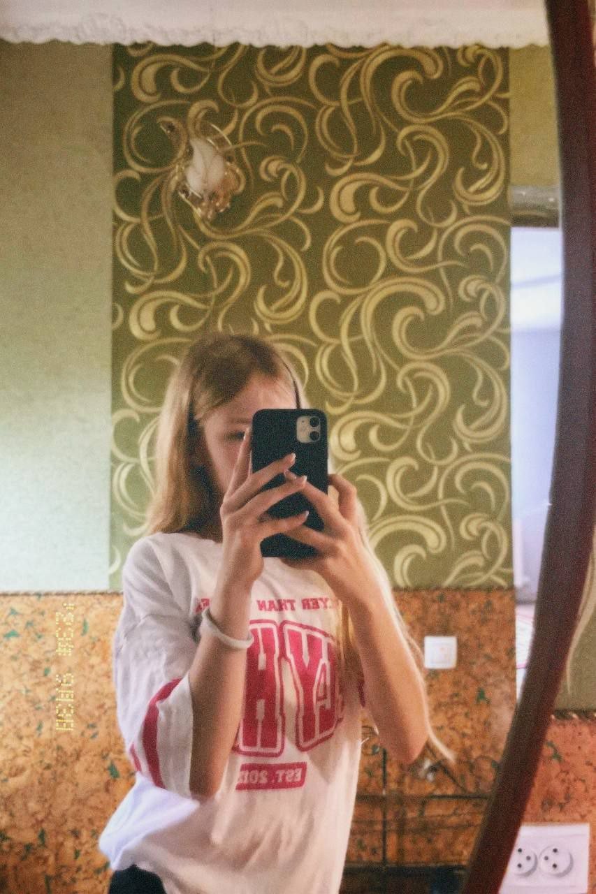 Ангелина, 18 profile.years_old — Алматы