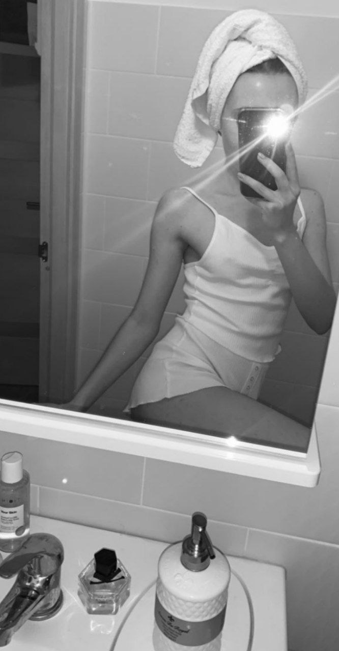 Karina, 21 profile.years_old — Алматы